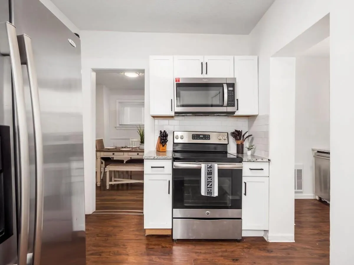 Holiday home Large 5 Bedroom House Next To Osu, Sleeps 16 Columbus United States
